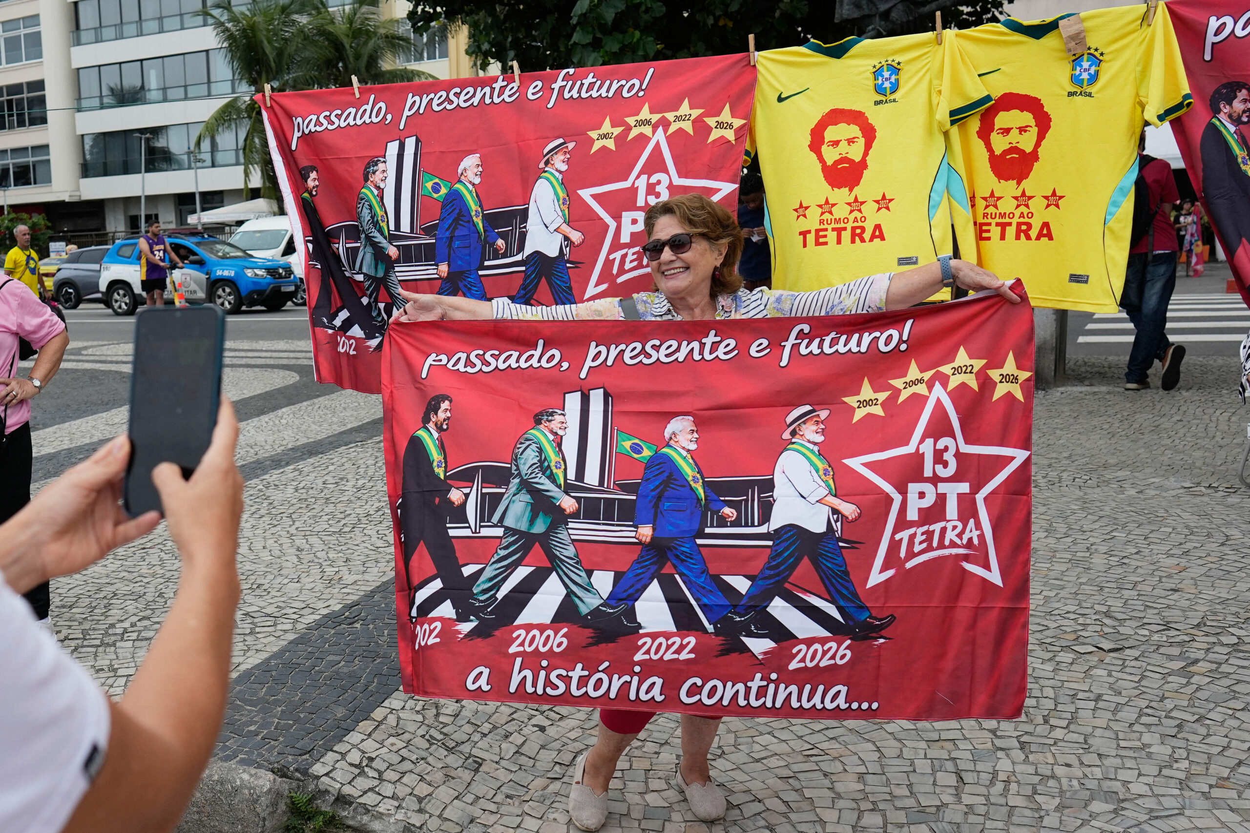 « Passé, présent et futur : l'histoire continue ». 